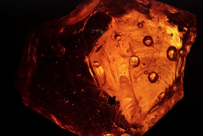 amber stone resin